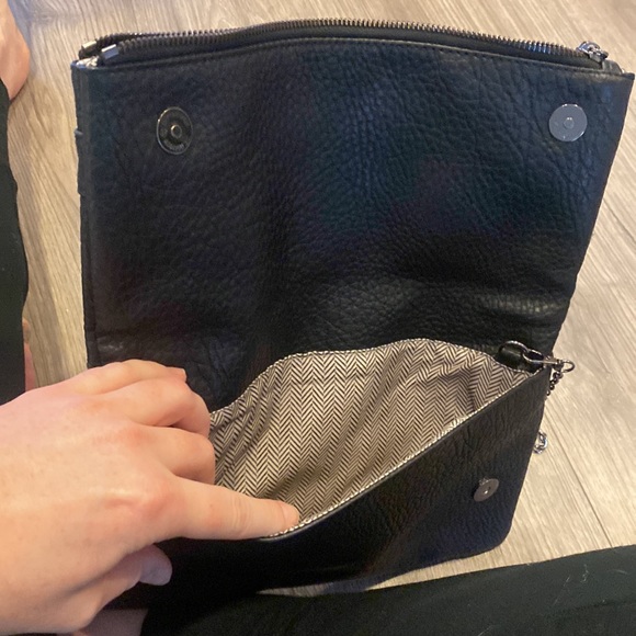 NWOT Moda Luxe black fold over crossbody purse - Picture 2 of 7